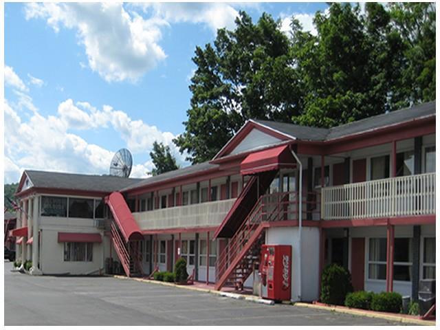 Red Carpet Inn Endicott Exterior photo